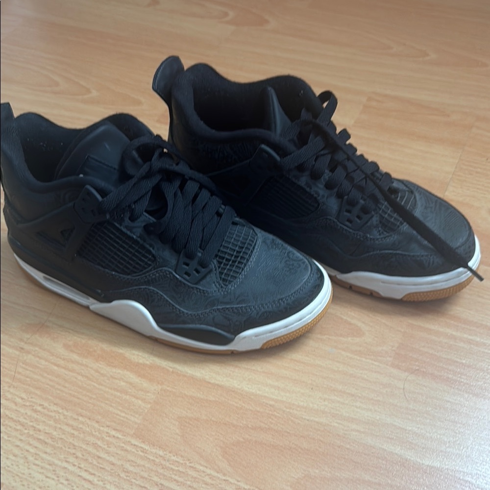 Jordan’s Boys 7Y Black Sneakers with White Accents GREAT CONDITION!